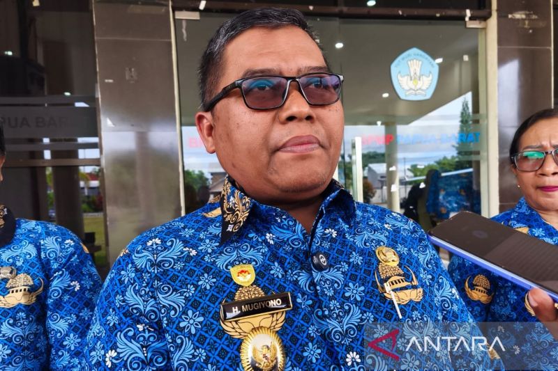 Wabup Manokwari sebut Kopdes Merah Putih dan MBG Tingkatkan Ekonomi