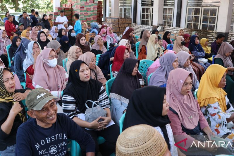 Bantuan UMKM Pemprov Gorontalo bantu kios warga tetap bertahan