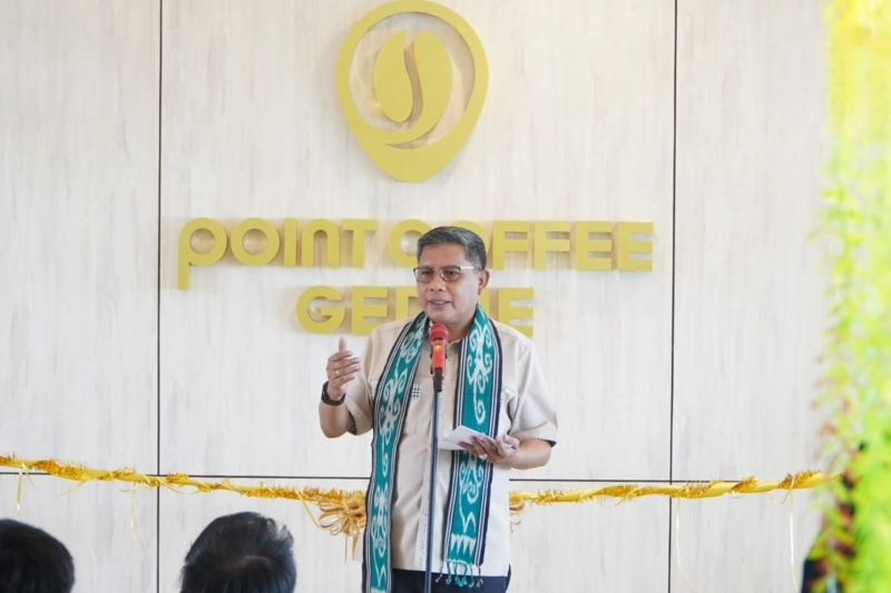 Pemkot Ambon minta pelaku usaha serap tenaga kerja lokal